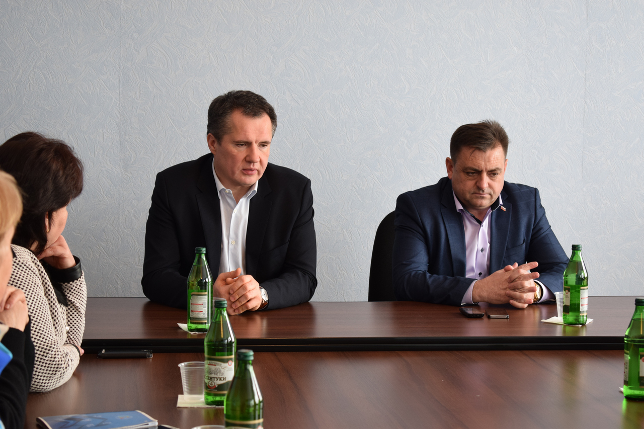 vstrecha zamestitelya gubernatora – predsedatelya praviteljstva sevastopolya gladkova vyacheslava vladimirovicha 01 web 01