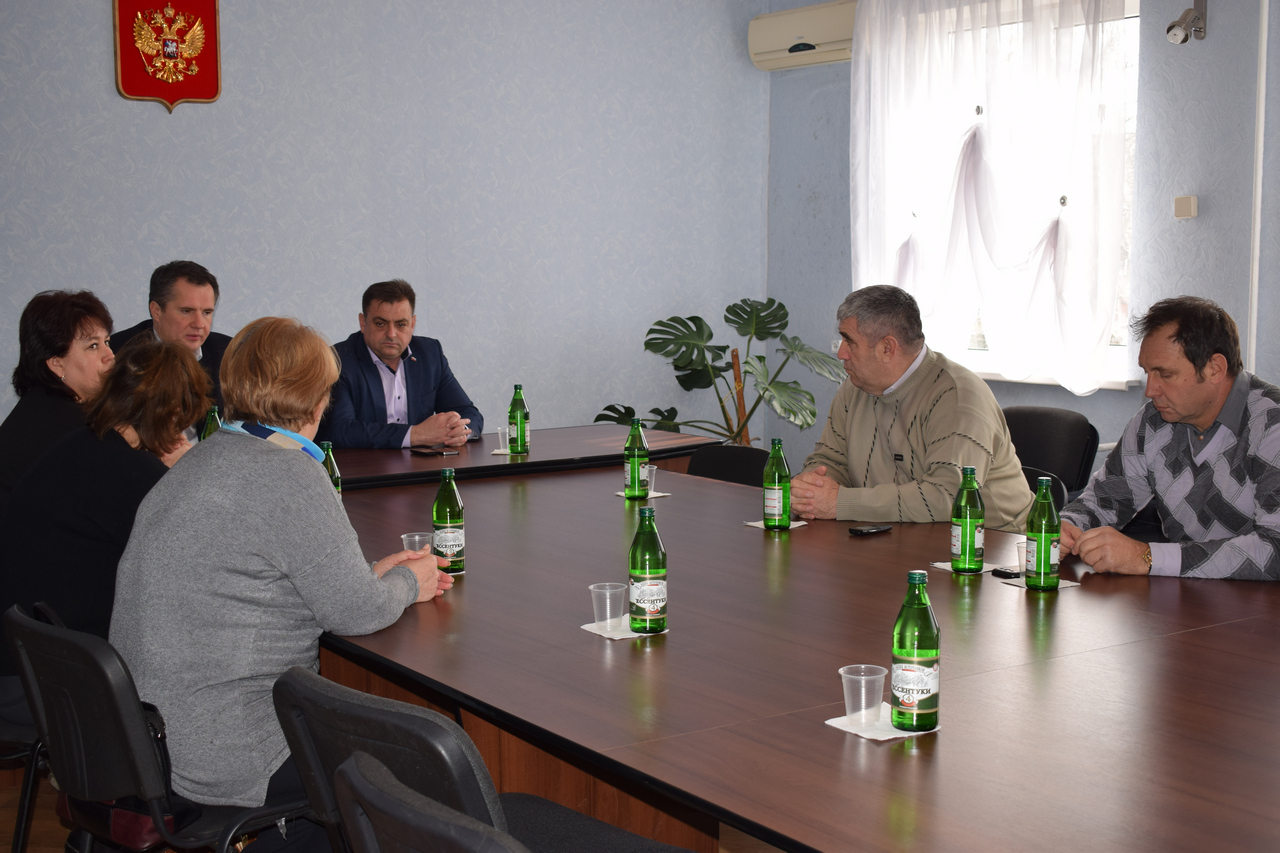 vstrecha zamestitelya gubernatora – predsedatelya praviteljstva sevastopolya gladkova vyacheslava vladimirovicha 02 web 02