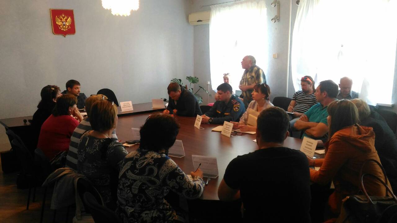 Sobranie po obsuzhdeniju voprosov organizacii vyvoza TKO i KGO 01