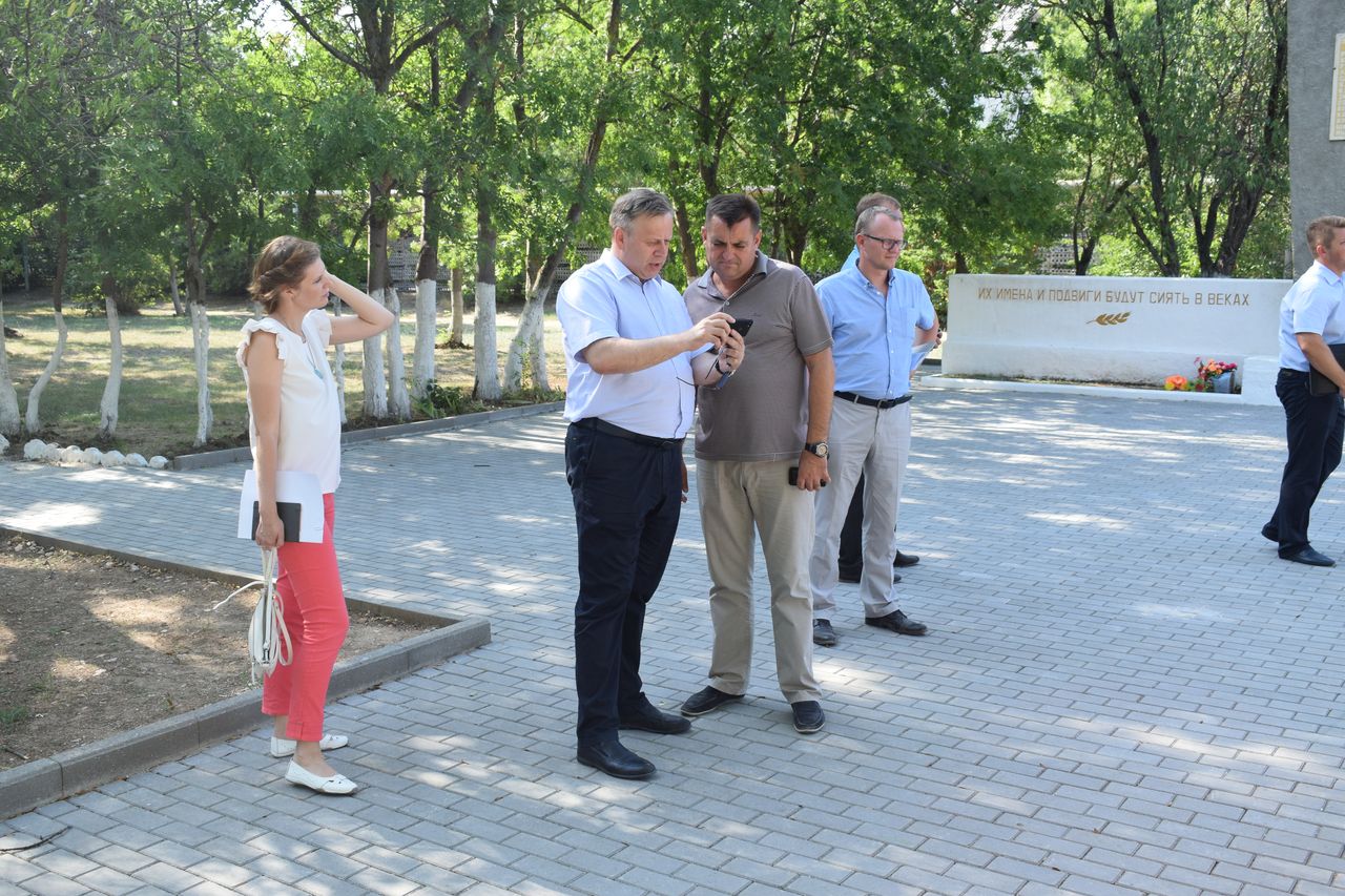 zamestitelya gubernatora a.n. shishkin s rabochim vizitom u glavy vmo web 03