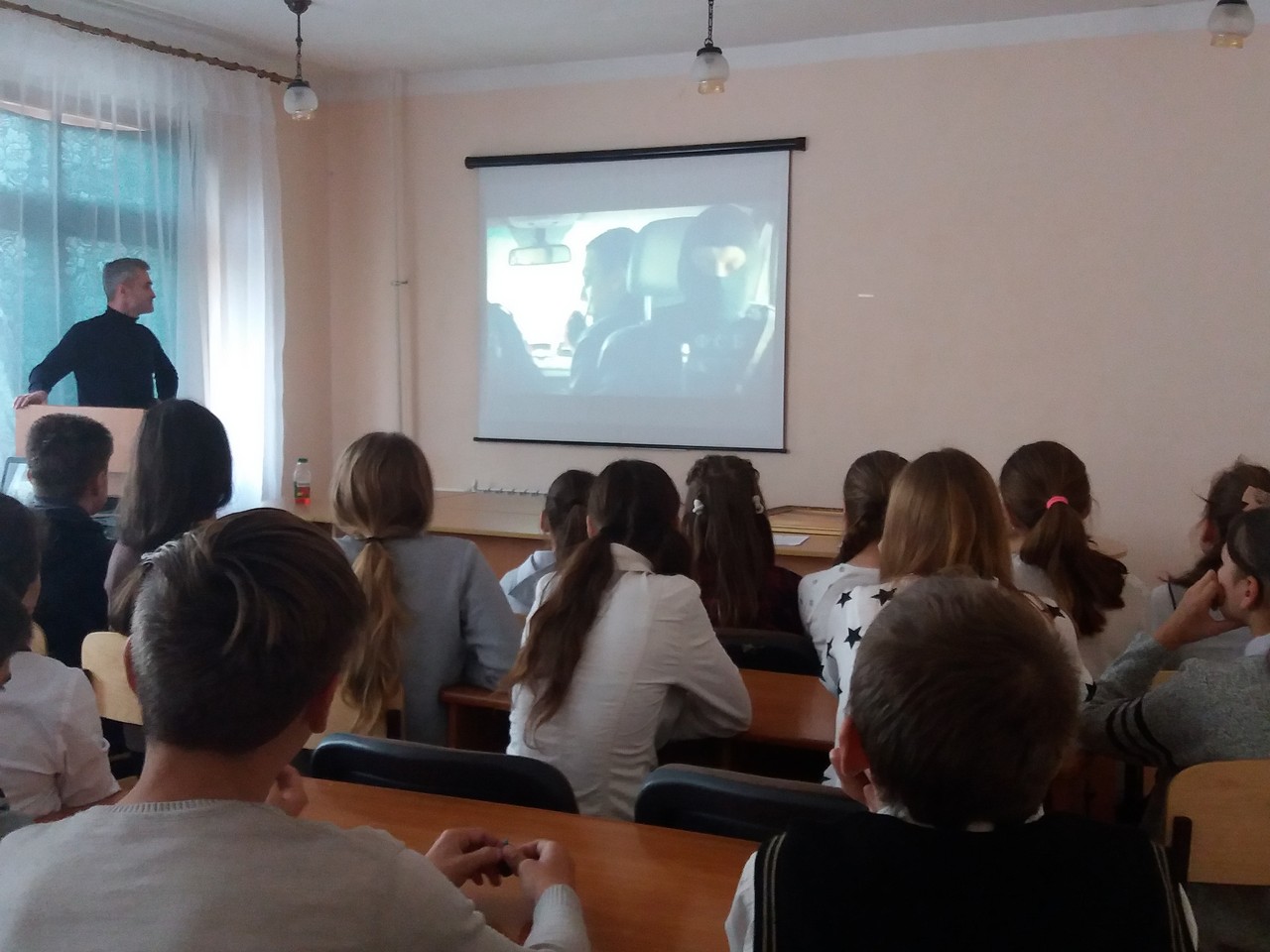 v shkolah proshli uroki po preduprezhdeniyu terrorizma web 01