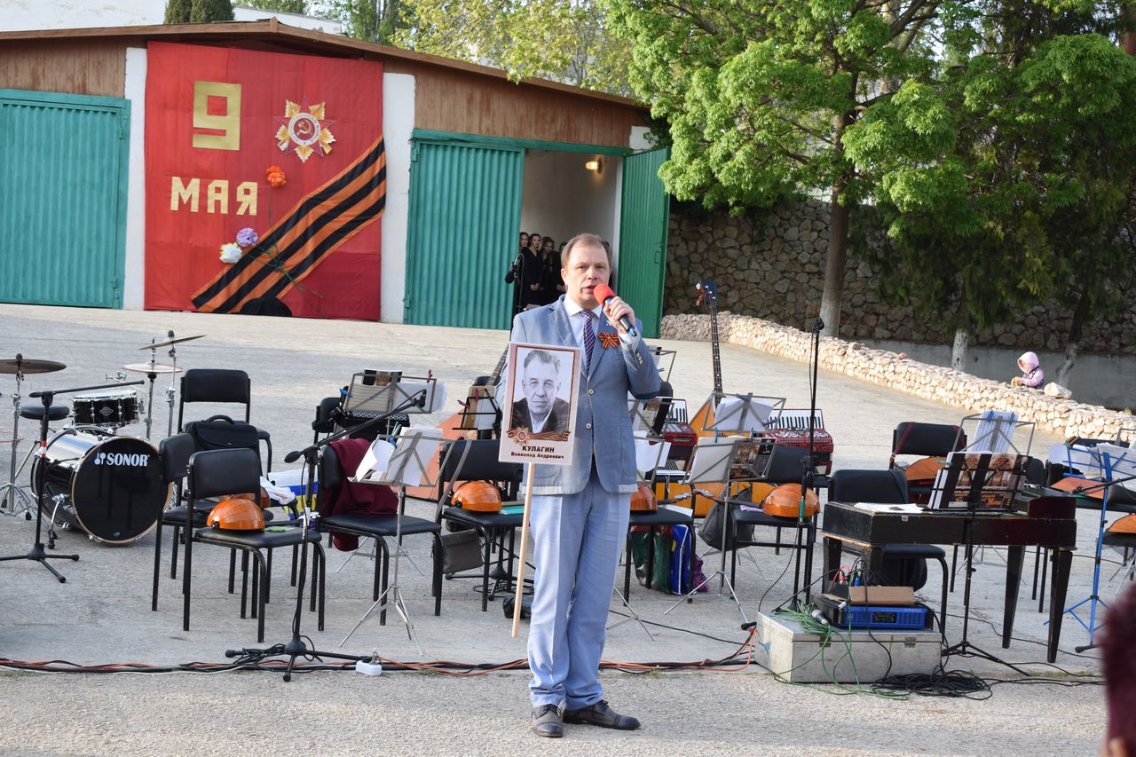 Tradicionnoe fakelnoe shestvie 01