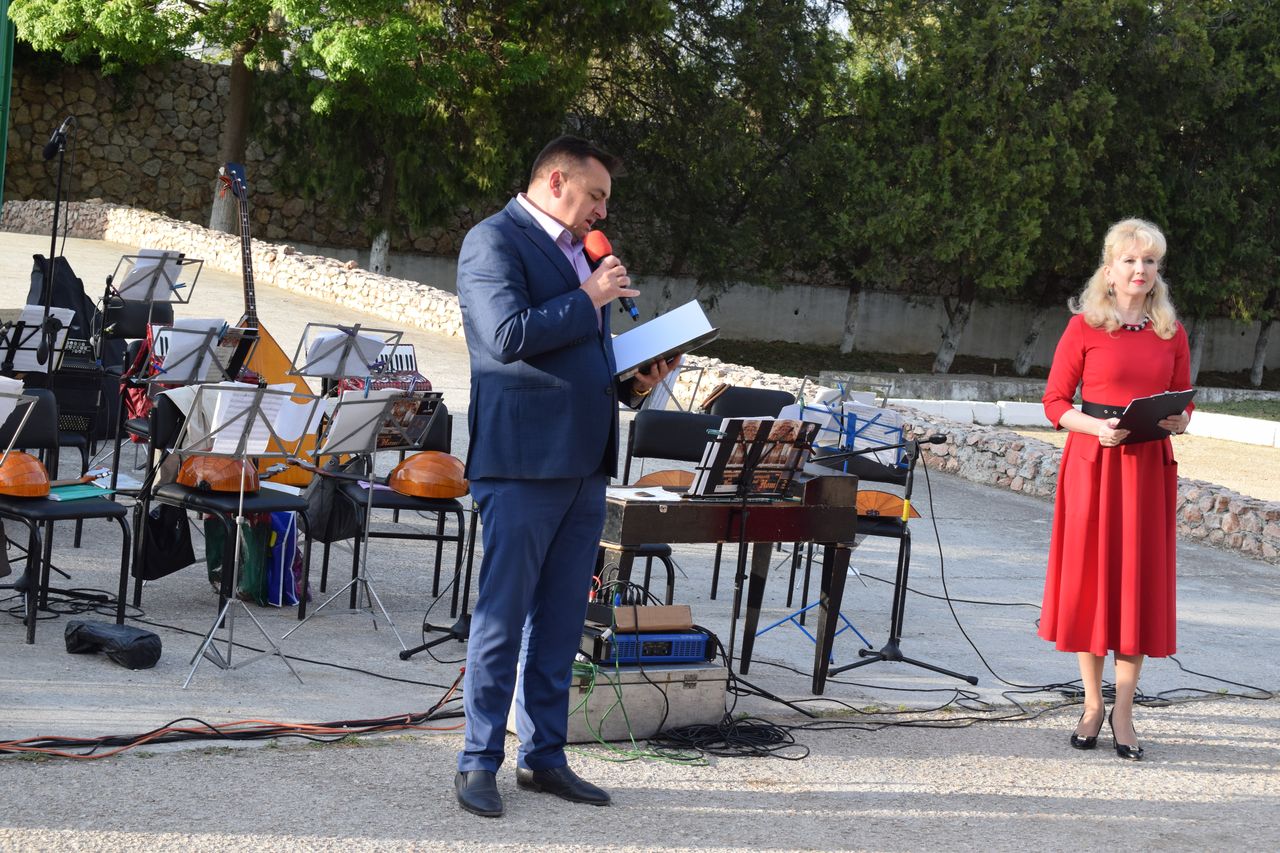 Tradicionnoe fakelnoe shestvie 01