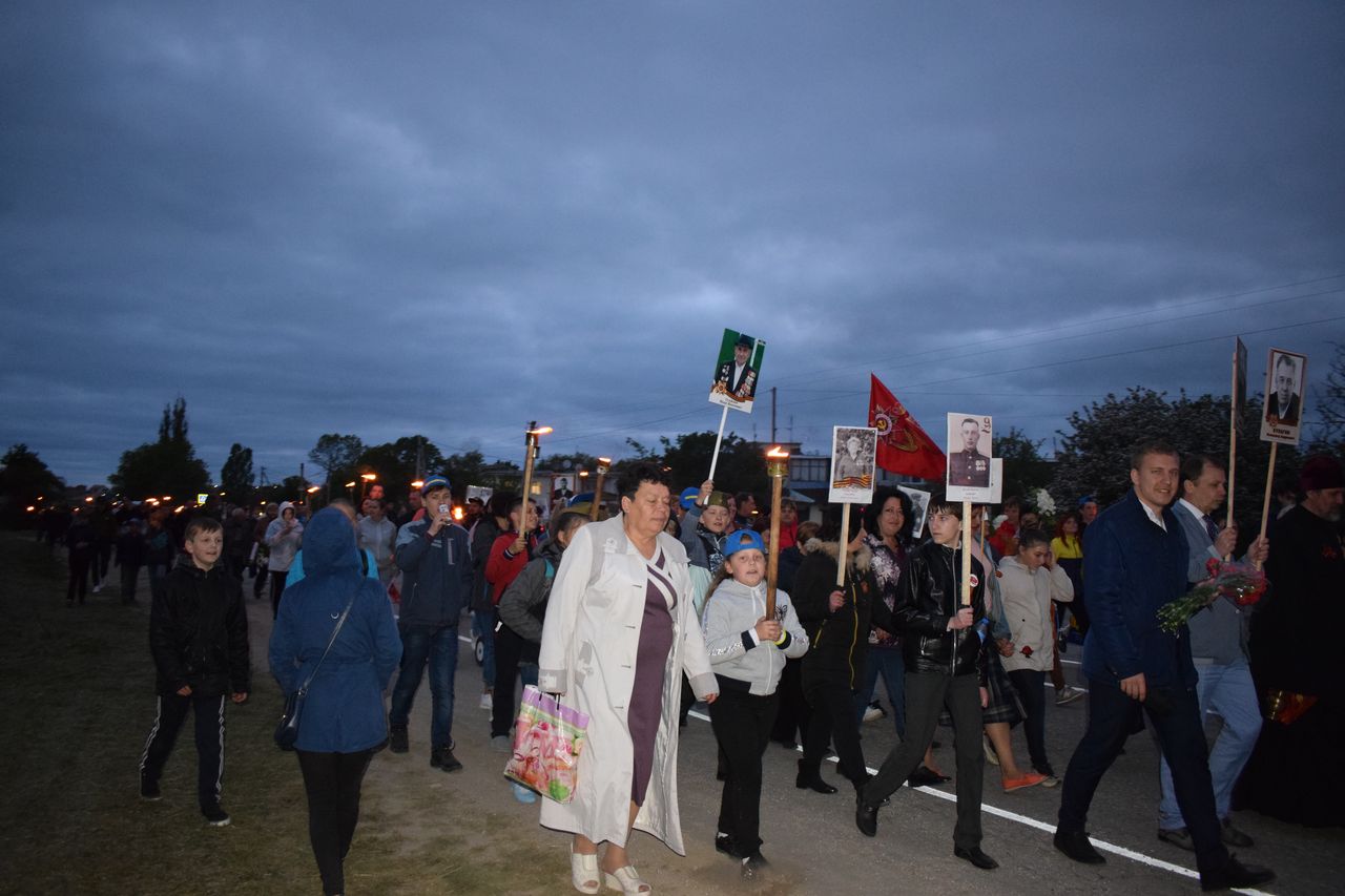 Tradicionnoe fakelnoe shestvie 01