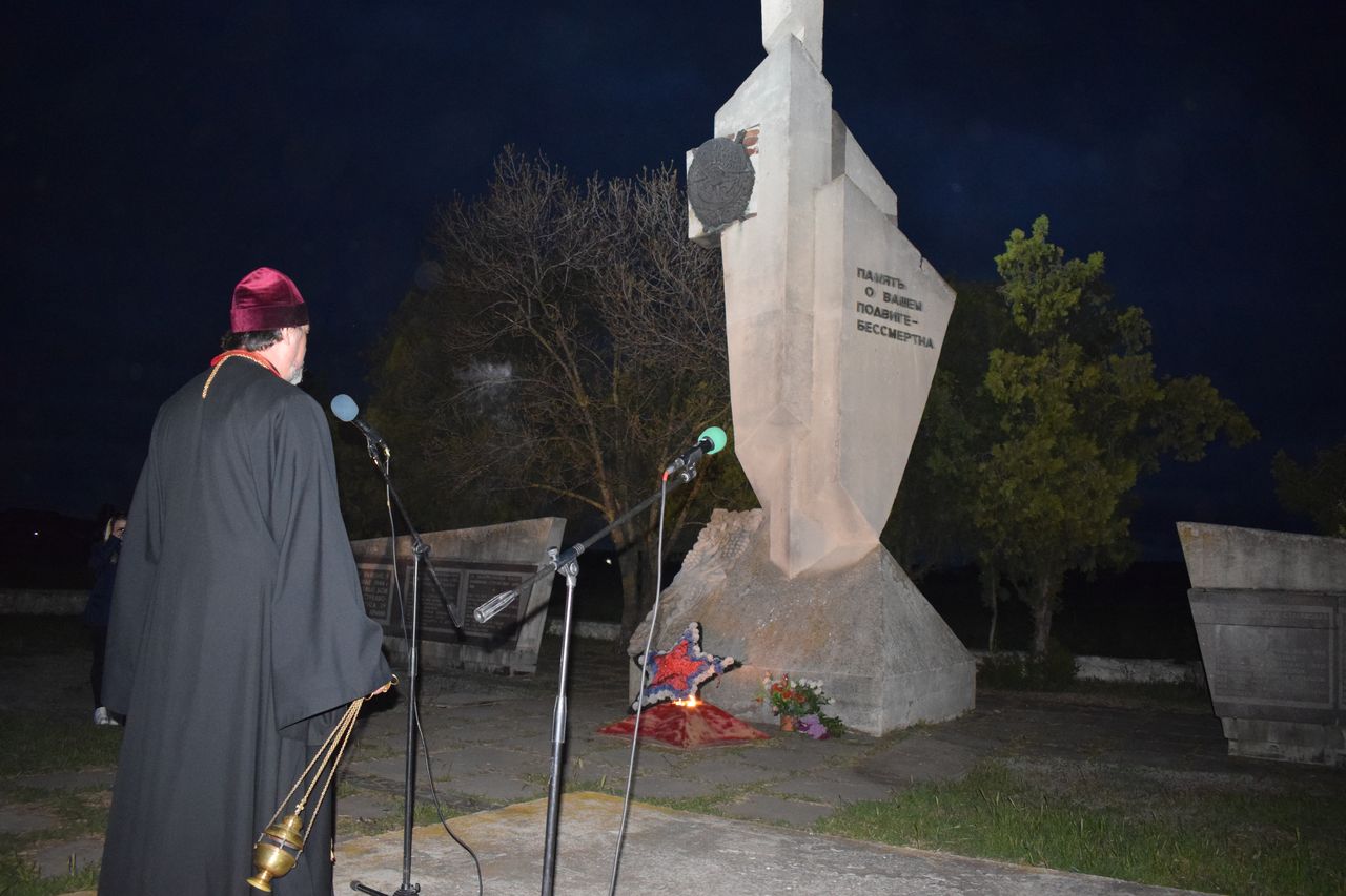 Tradicionnoe fakelnoe shestvie 01