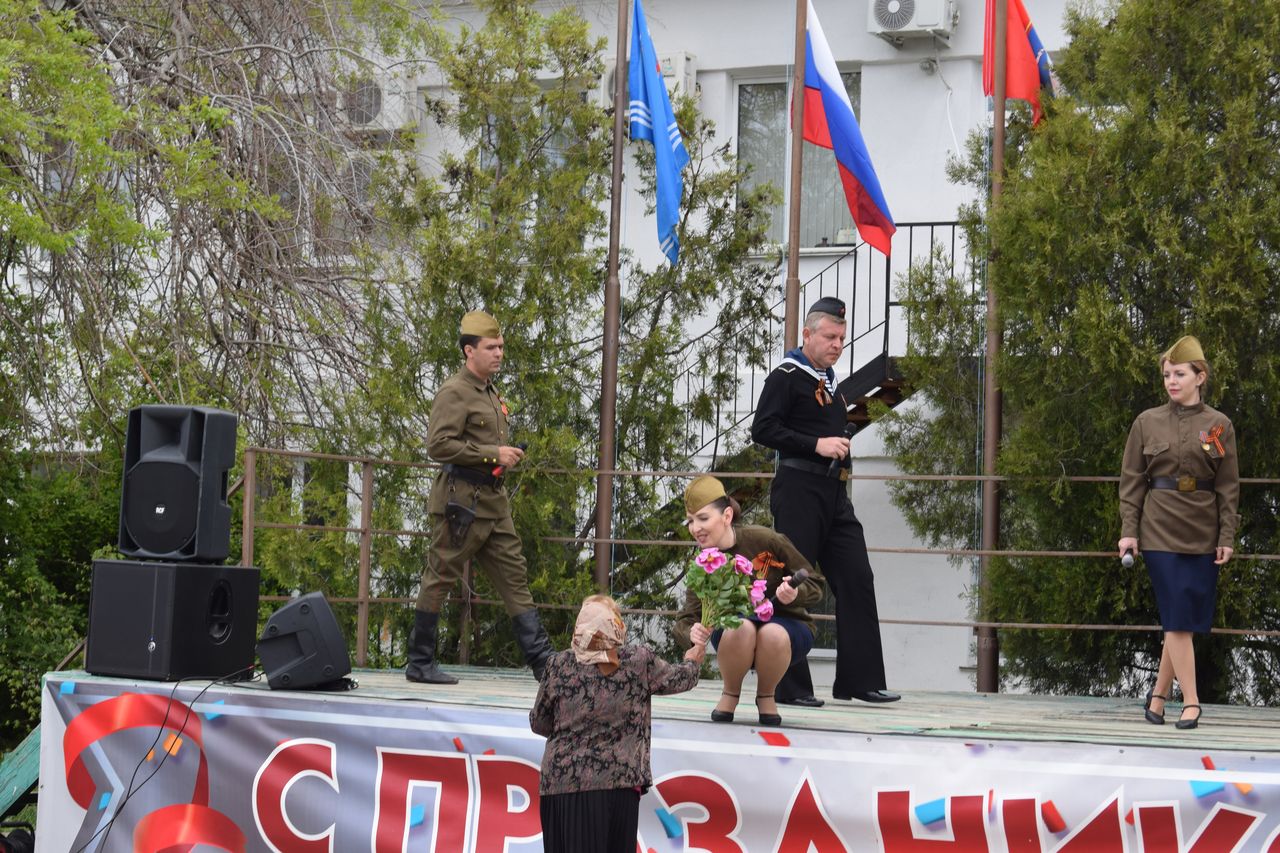 Prazdnovanie dnya Pobedy 01