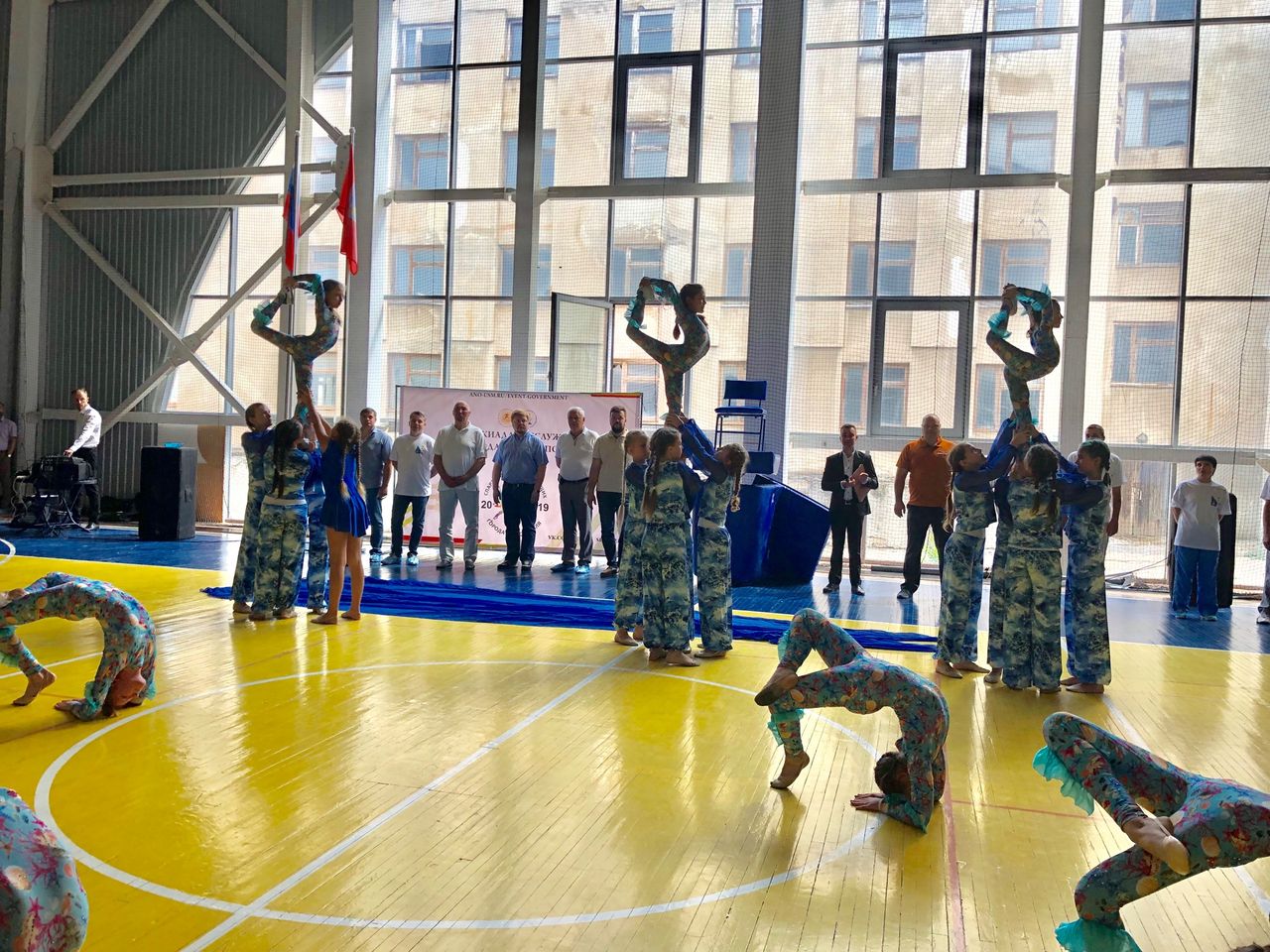 Torzhestvennoe otkrytie spartakiady gossluzhashih. 01