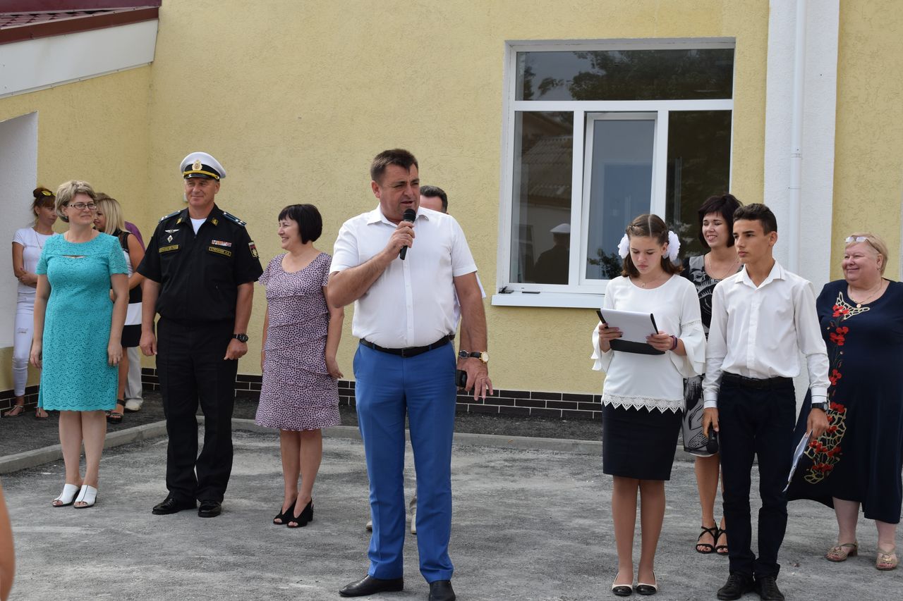 V shkole № 13 torzhestvenno otkryli sportivnyj zal 01