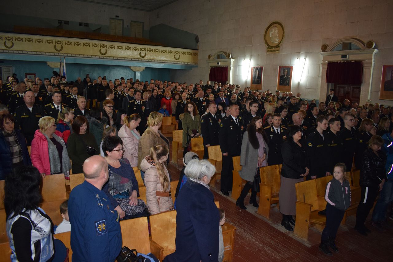 torzhestvennyj miting posvyashennyj 23 fevralya 01