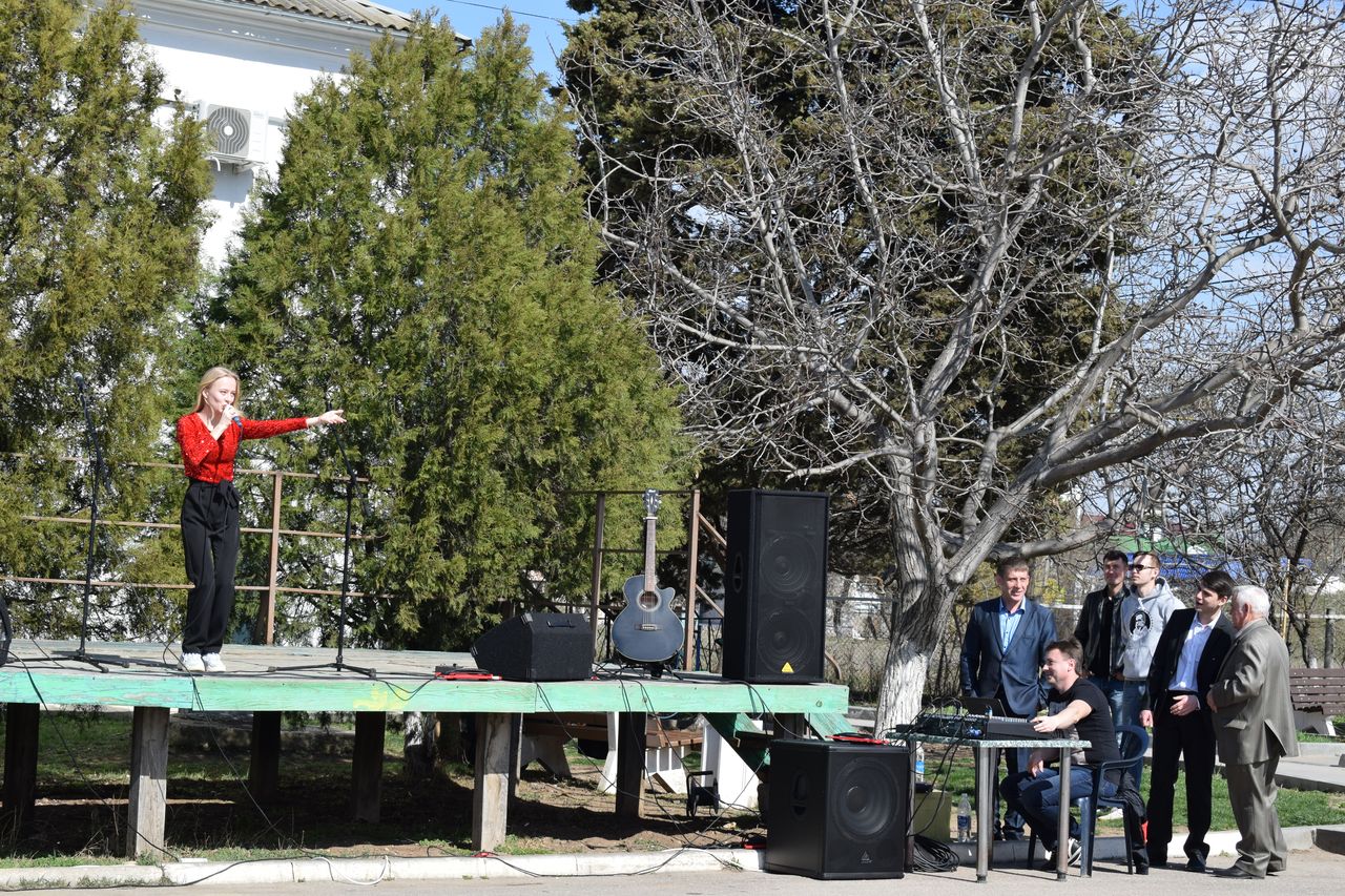 proshel prazdnichnyj koncert v chest mezhdunarodnogo zhenskogo dnya 8 marta 01