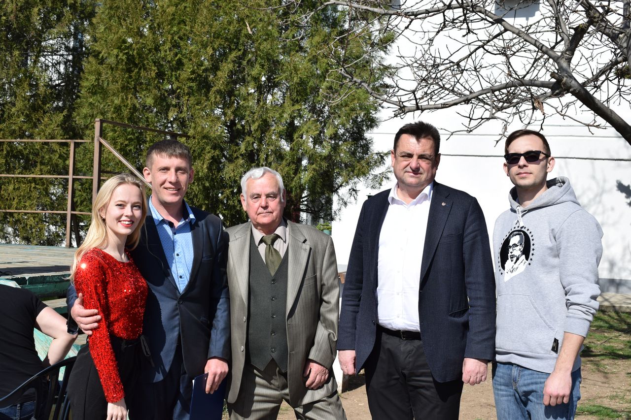 proshel prazdnichnyj koncert v chest mezhdunarodnogo zhenskogo dnya 8 marta 01