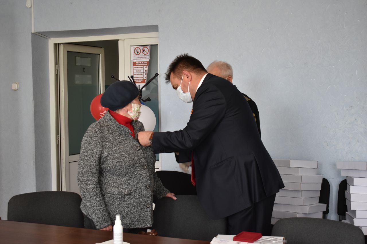 pozdravlenie veteranov s 75 letiem velikoj pobedy 01