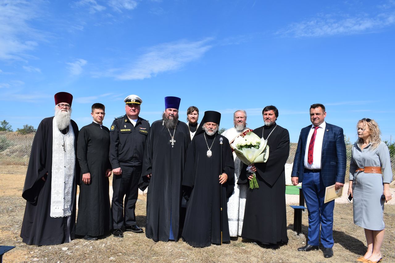 zakladka pervogo kamnya dlya stroitelstva hrama 01