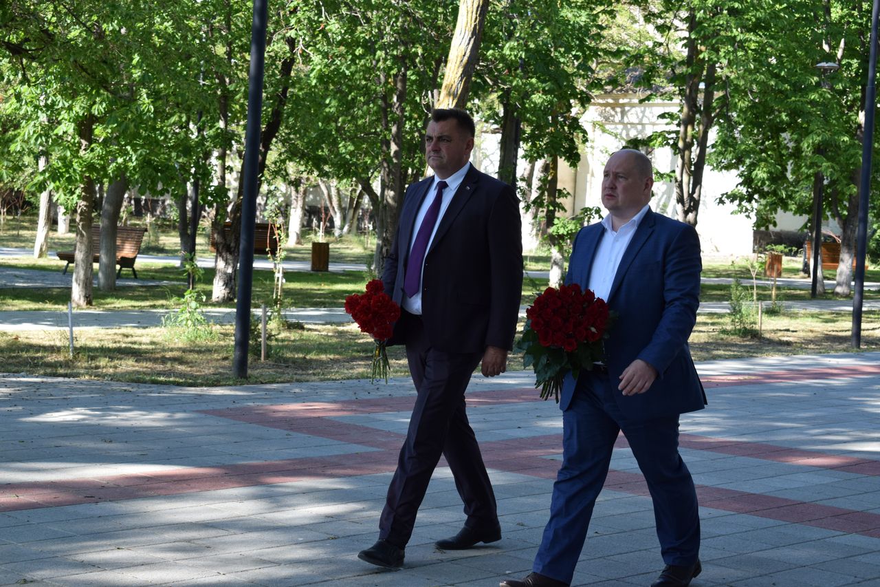 vrio gubernatora mihail vladimirovich razvozhaev s rabochim vizitom 01