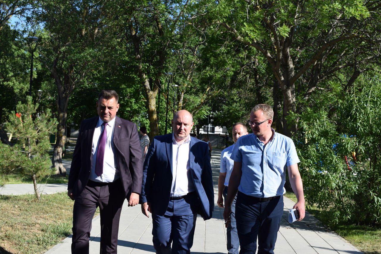 vrio gubernatora mihail vladimirovich razvozhaev s rabochim vizitom 01