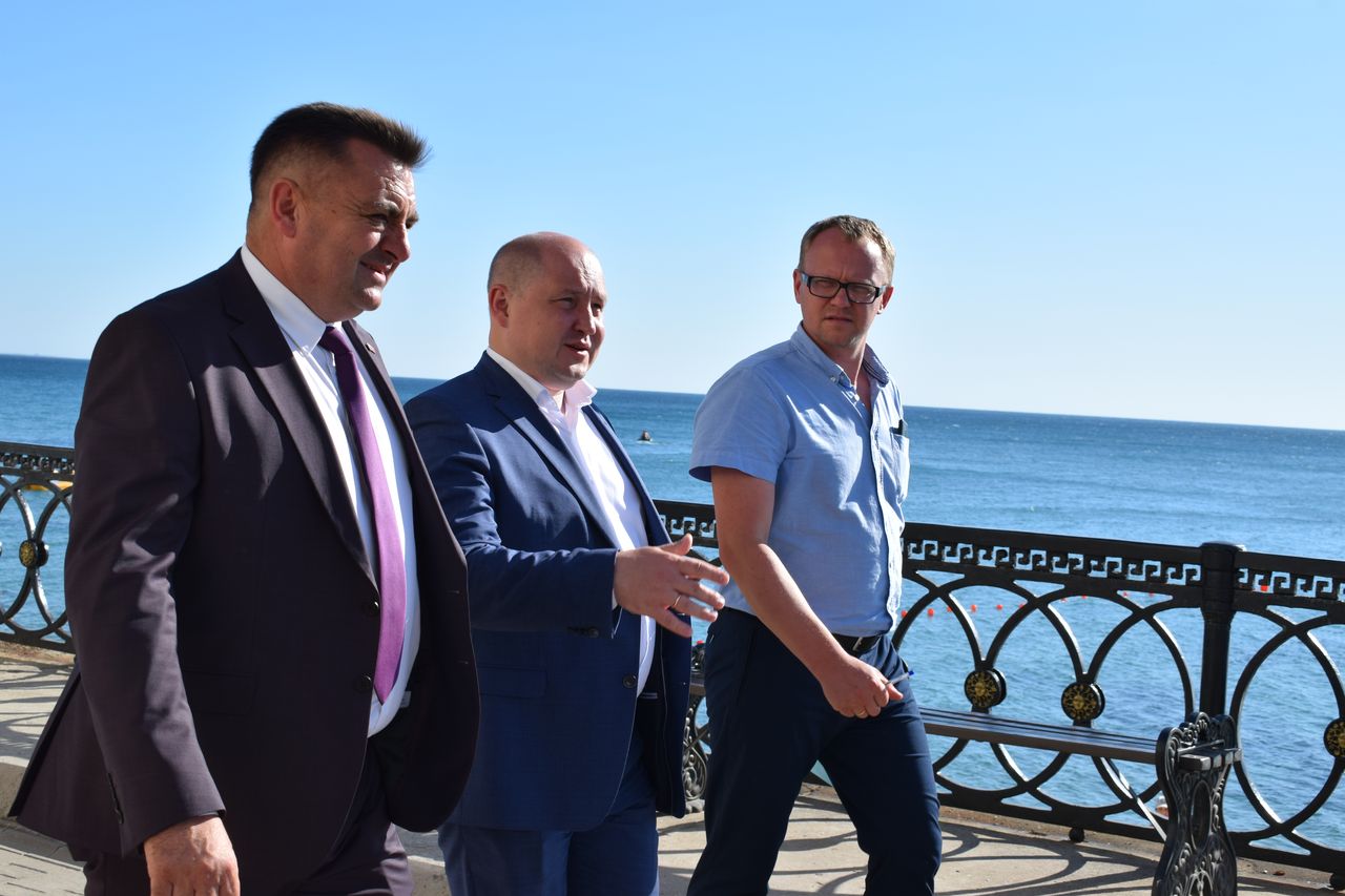 vrio gubernatora mihail vladimirovich razvozhaev s rabochim vizitom 01
