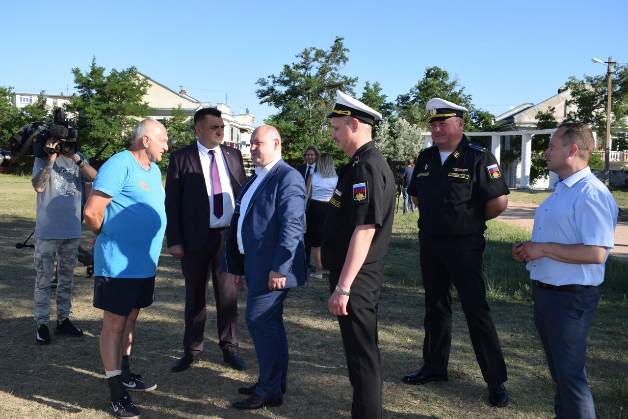 vrio gubernatora mihail vladimirovich razvozhaev s rabochim vizitom 01