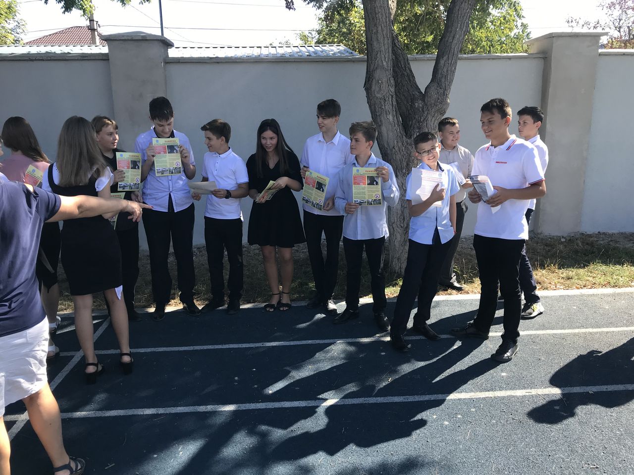 pokazatelnyj urok lekciya v shkolah s glavnym upravleniem rosgvardii po respublike krym i gorodu sevastopolju. 01