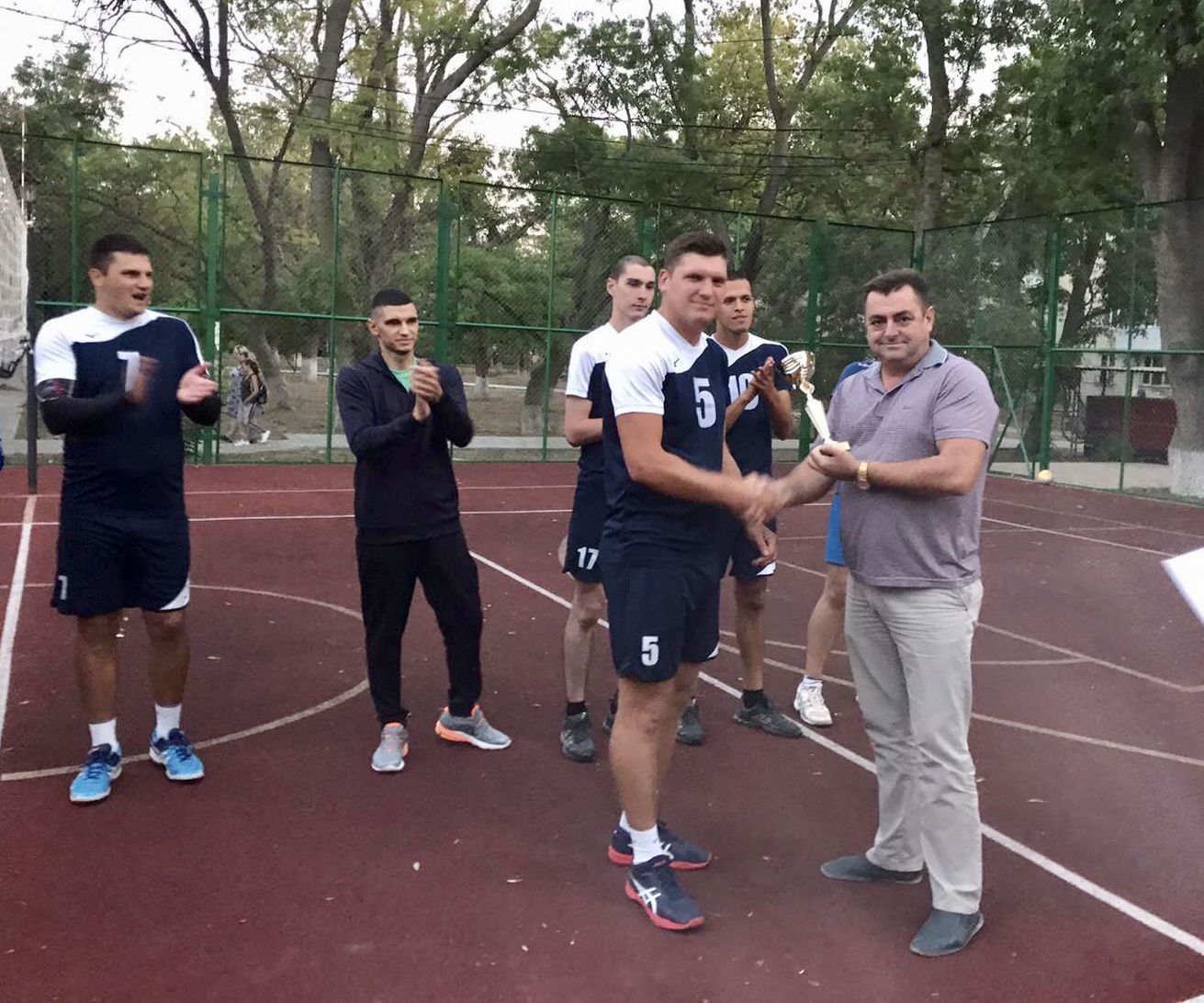 v p.kacha proshjol tovarisheskij match po volejbolu 01