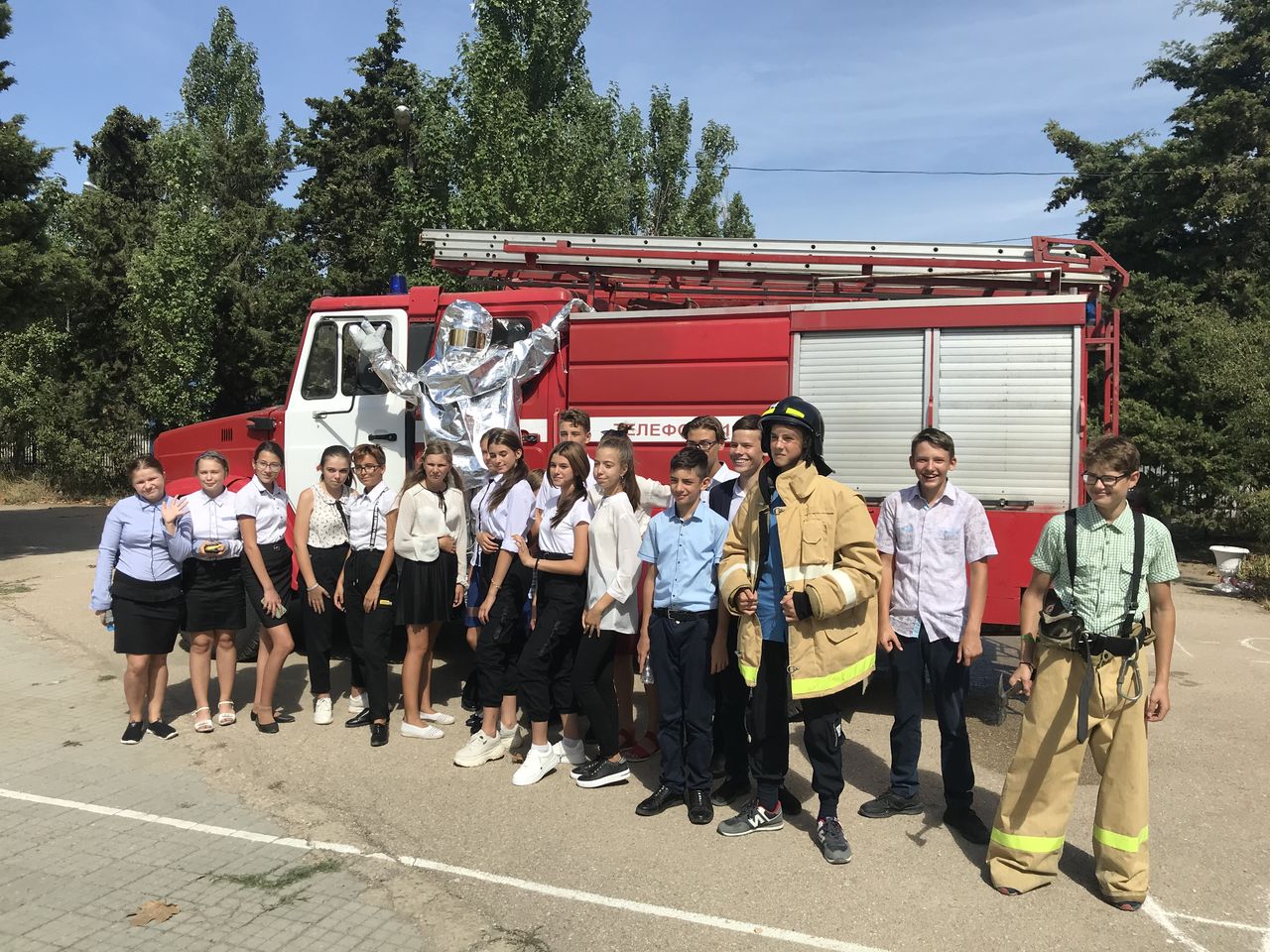 v shkolah kachinskogo mo proshli meropriyatiya po profilaktike terrorizma i jekstremizma. 01