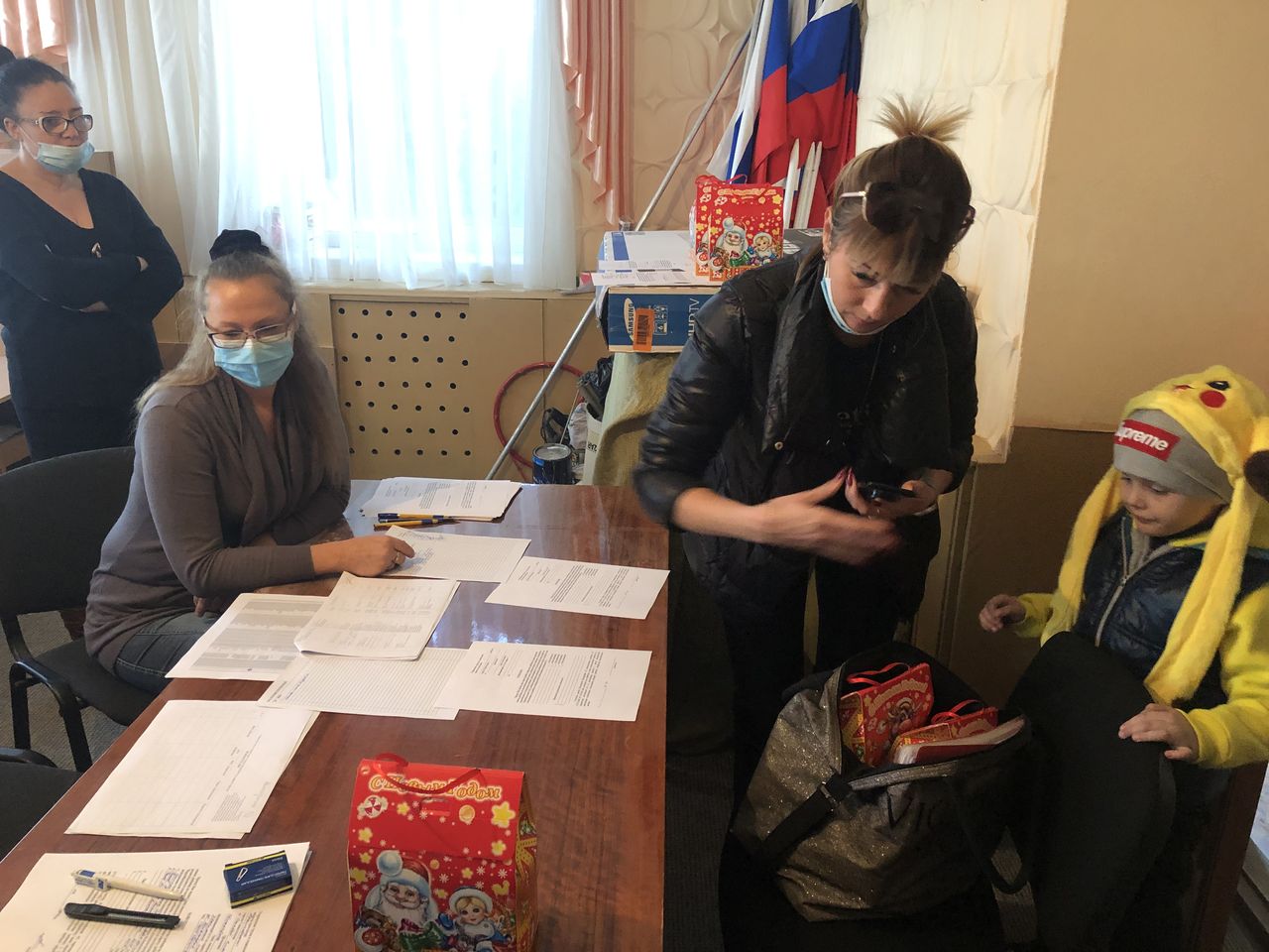 vydacha novogodnih podarkov dlya detej lgotnyh kategorij 01