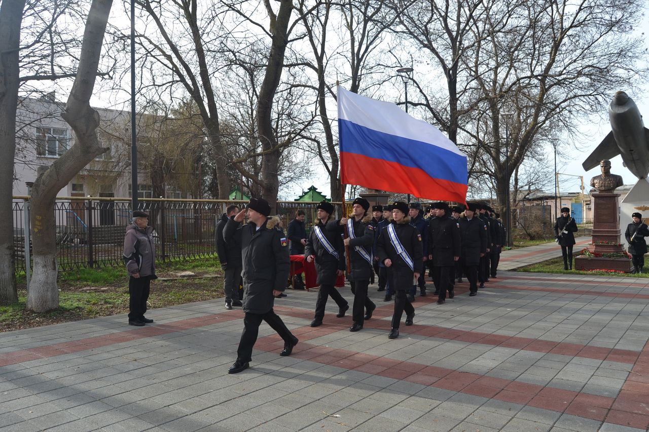 torzhestvennyj miting rekviem posvyashjonnyj pamyati dvazhdy geroya sovetskogo sojuza amet han sultana01