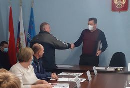 00 logo sostoyalas vstrecha s zhitelyami po voprosu soglasovaniya rekonstrukcii parka im.p.osipenko